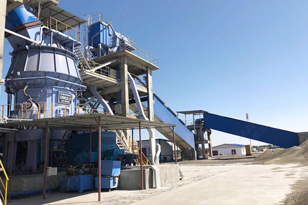 年產(chǎn)30萬噸礦粉線現(xiàn)場(chǎng)