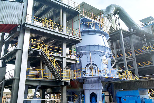 新鄉(xiāng)長城機(jī)械為云南客戶承建的年產(chǎn)60萬噸礦粉線現(xiàn)場