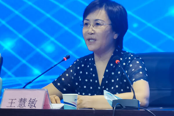 市委副書記、市委教育工作領(lǐng)導(dǎo)小組組長(zhǎng)王慧敏