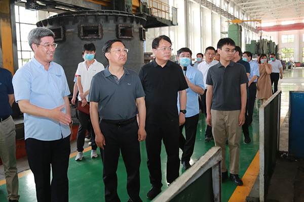 省農(nóng)業(yè)農(nóng)村廳副廳長(zhǎng)劉保倉(cāng)到長(zhǎng)城機(jī)械調(diào)研