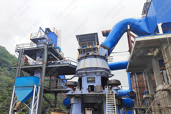 吉林年產(chǎn)30萬(wàn)噸礦粉線項(xiàng)目安裝調(diào)試現(xiàn)場(chǎng)