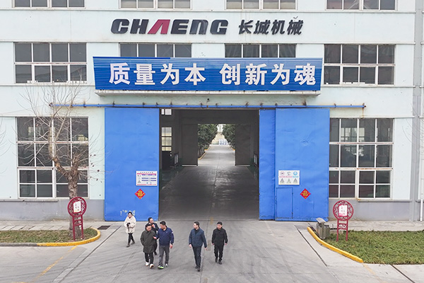 韓國客戶到訪新鄉(xiāng)長城對30萬噸礦粉線項目產(chǎn)品進(jìn)行驗貨